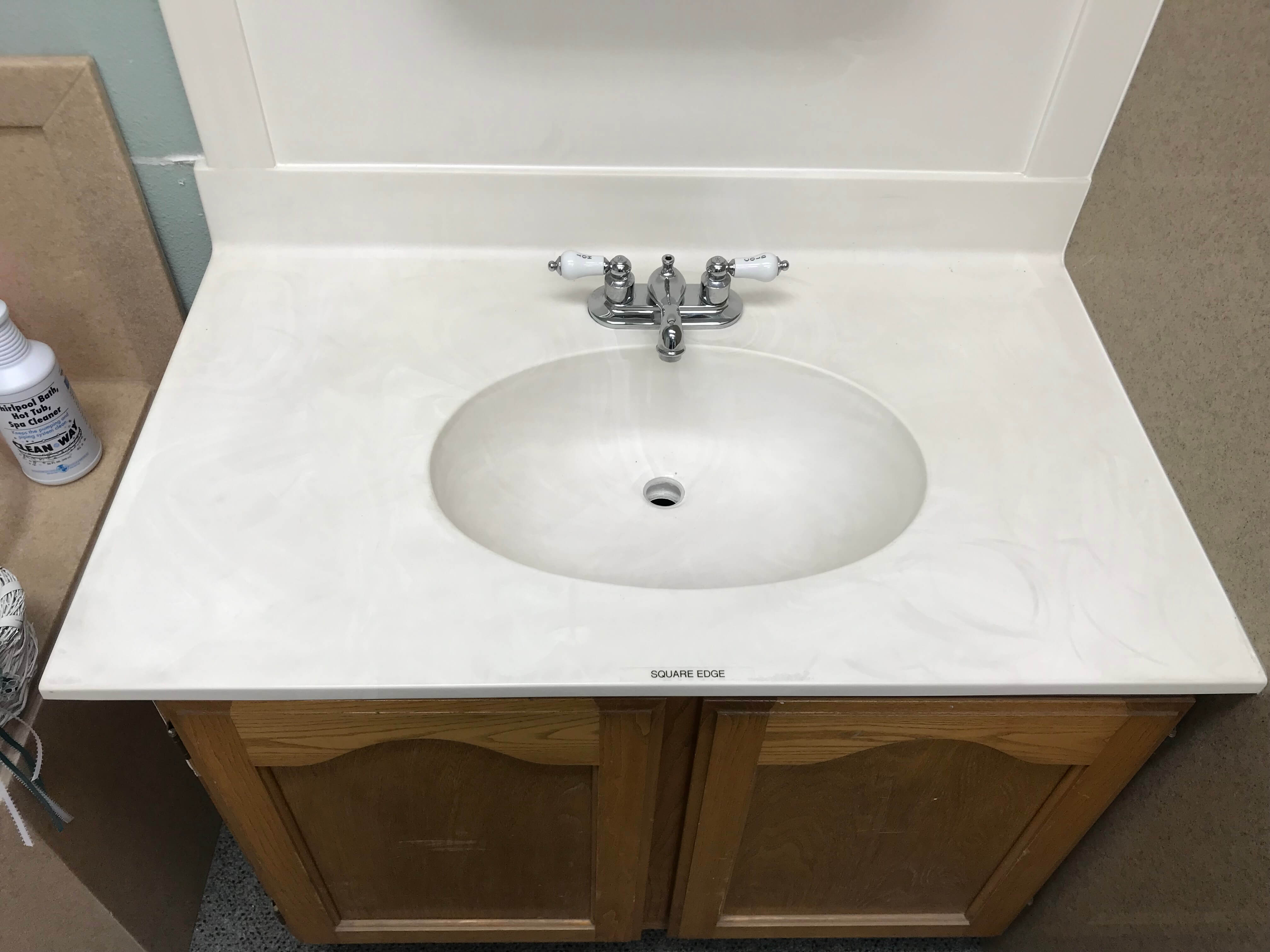 oval shaped vanity sink